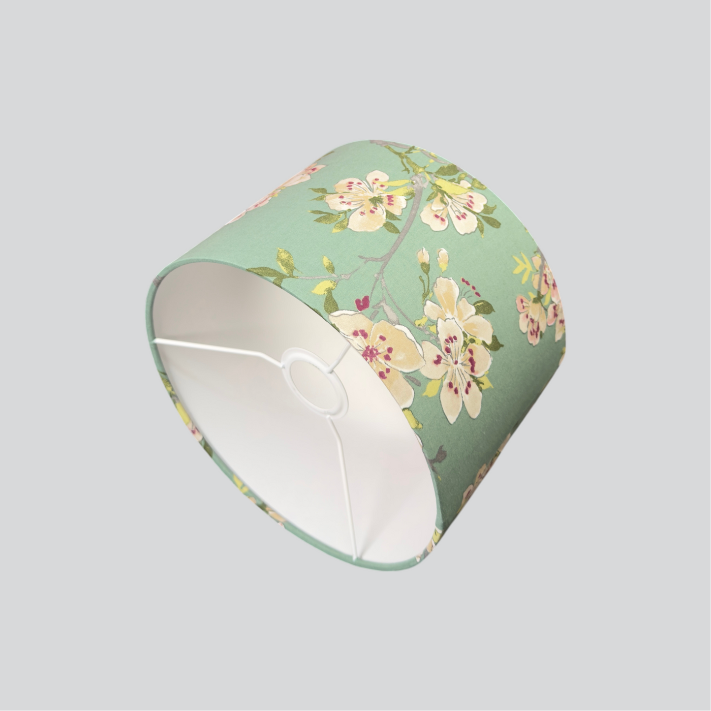 Lampenschirm „Blossom Serenity“
